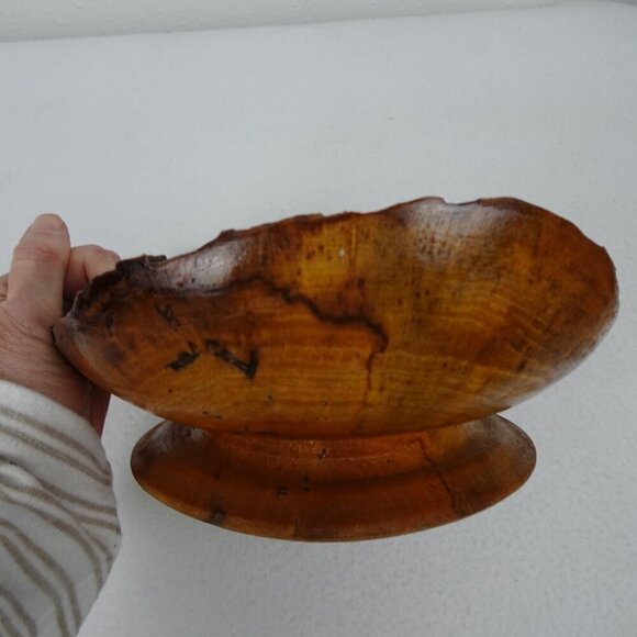 Live Edge Wood Bowl Footed Oval Hand Crafted Decor Fruit Candy 11" x 9" x 4.5" - Picture 12 of 14